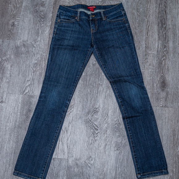 Classic Jeans by 21 Size 26 - Picture 2 of 4